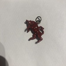 Ciondolo piccolo Toro in metallo e smalto