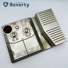 Zoom 607 Basso Multieffetto e Amplificatore Modello Pedale Argento Usato