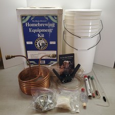 The Home Brewery Home Brewing Kit Attrezzatura per fare birra USATO *LEGGI*