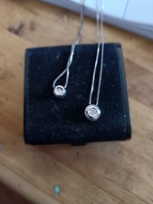 2 collane punto luce