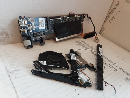 Spectre pro 13 b000 - xt, 13-b000