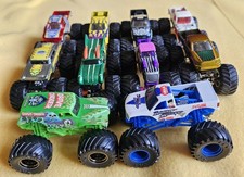 Lotto 1/64 Hot Wheels Spin Master Monster Jam 10 Pezzi 