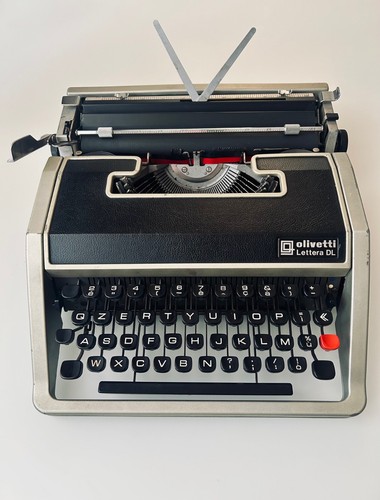 Macchina scrivere olivetti - da,