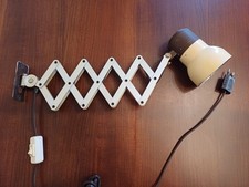 VECCHIA LAMPADA DA PARETE A