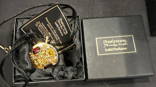 Collana con ciondolo