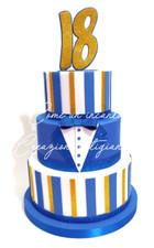 Torta scenografica finta 18° Compleanno smoking blu bianco oro gomma eva 3 piani