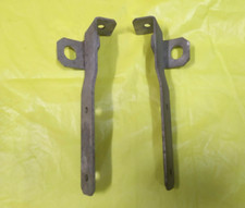 COPPIA DESTRA + SINISTRA STAFFA PARAURTI ANTERIORE FIAT 124 BERLINA