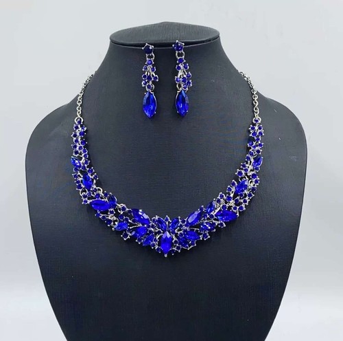 Set collana orecchini con - set,