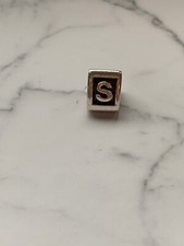 Pandora charm - pandora, s