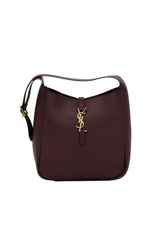 Yves saint laurent a 7 - saint, le