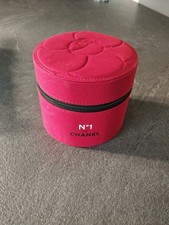 Chanel Beauty Red Round