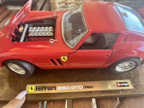 Modellini auto ferrari marchio - auto,