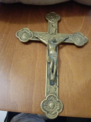 Crocifisso ottone vintage - in,