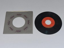 Capitol Records The Beatles 45rpm Yellow Submarine Eleanor Rigby