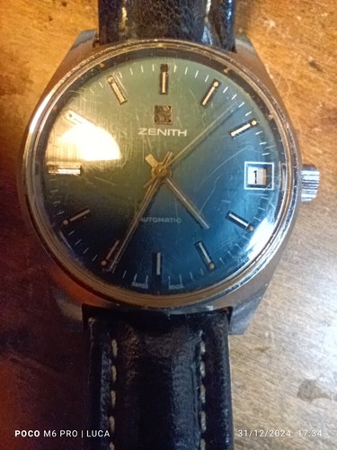 Orologio zenith fondo - fondo, blu