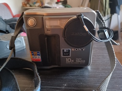 Sony digital camera - digital, mvc-fd7