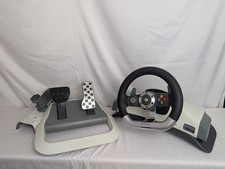 Volante e pedali da corsa