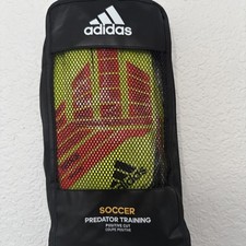 Nuovi guanti adidas soccer - nuovi,