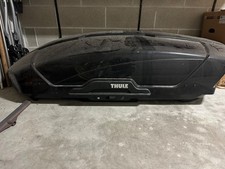 box auto tetto  Thule    ,barre porta tutto ,due porta bici Thule 
