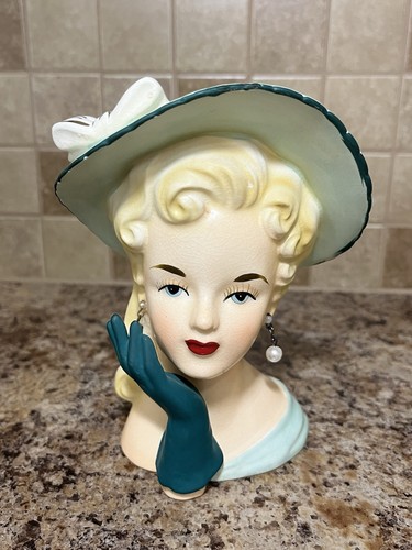 Orecchini vintage metà secolo