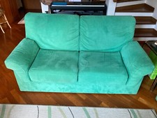 Coppia di divani 2 posti F&T in alcantara verde – Made in Italy