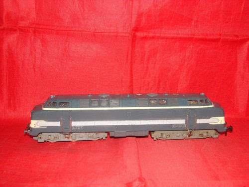Hornby locomotive diesel - hornby,