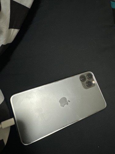 Apple iphone pro - max,