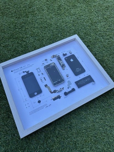 Quadro disassemblato teardown