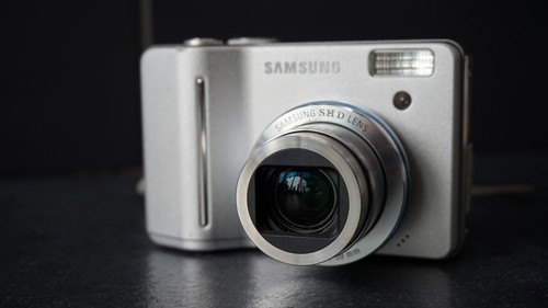 Samsung s1050 megapixel - 10,1,