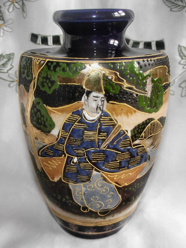 Vecchio vaso orientale - *,