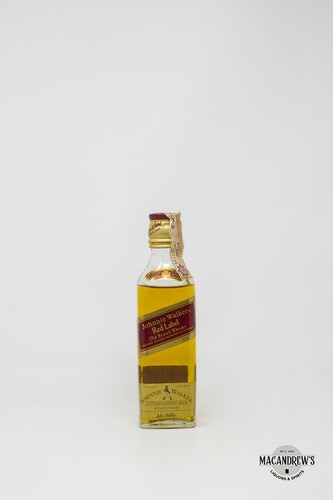 Scotch whisky johnnie walker - johnnie,