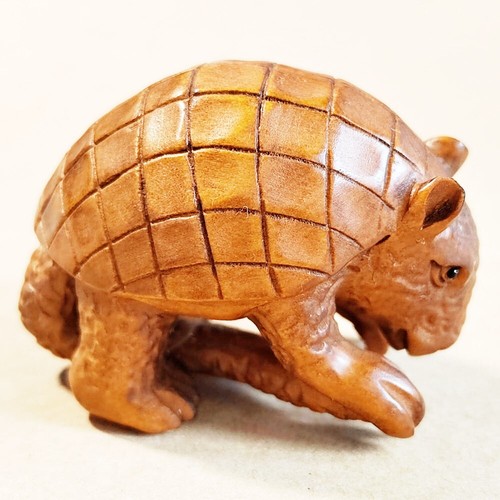 M6192 netsuke legno di - -,