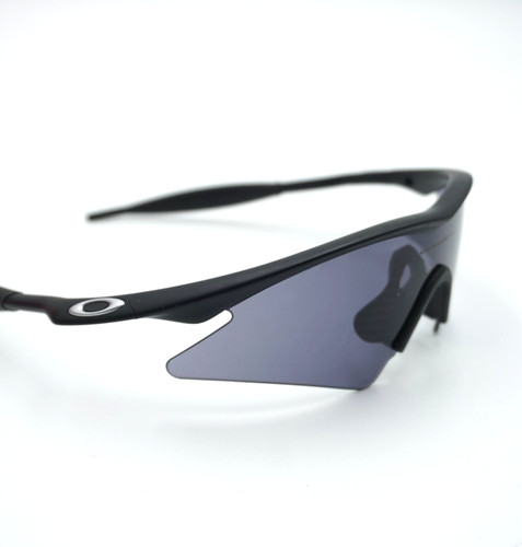 Vintage 1999 oakley - vintage,