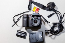 Fotocamera Konica Minolta Dimage A2 8MP FUNZIONANTE + carica batteria scheda di memoria