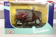MAISTO 1/18 - VESPA LXV 2013
