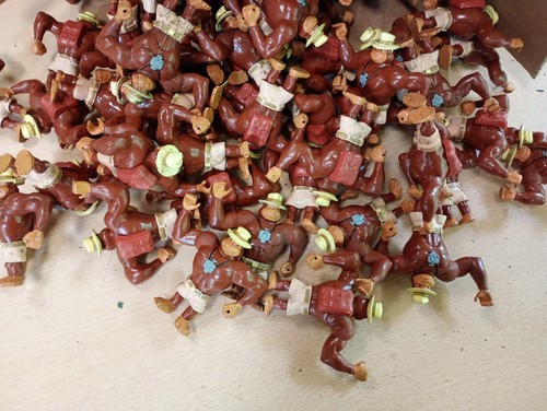 Lot 250 figurines tracy - 250,