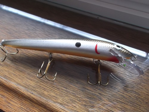 Nils master invincible minnow - master,