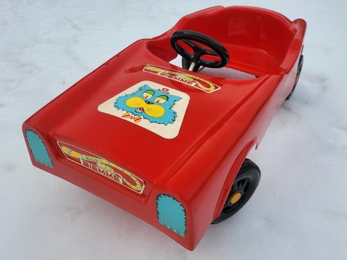 Pedal car auto - car/auto, a