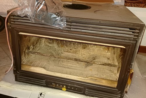 Caminetto ventilato ad - ,