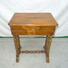 tavolino da salotto in noce Luigi Filippo 1850