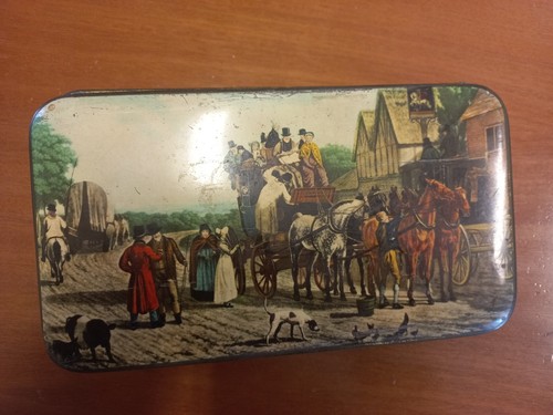 Antica scatola collezione - da,