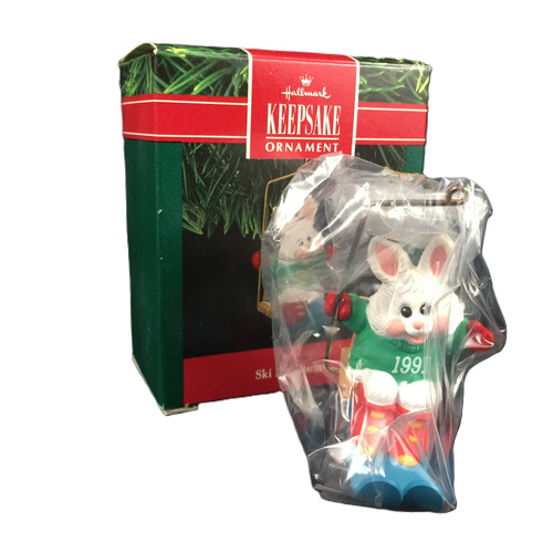 Hallmark ornamento ski lift