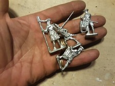 4 SOLDATINI IN STAGNO DA