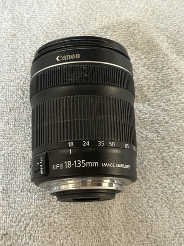 Canon 135 3 - ef-s, mm
