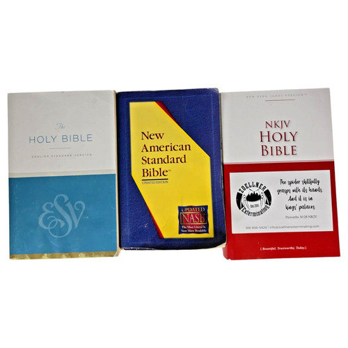 Three bibles softcover nkjv - three,