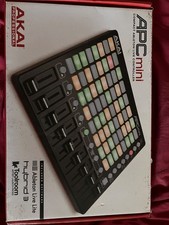 Akai APC mini hybrid 3