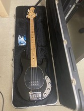 Musicman Stingray USA E18104 / Basso elettrico con HC made in USA