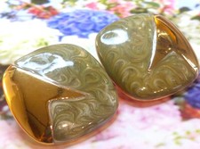 Orecchini MONET placcati oro smalto verde salvia quadrati vintage anni 80 clip tensione