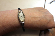 Antico orologio da polso donna