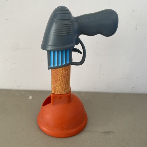 Rayman raving rabbids plunger - rayman,